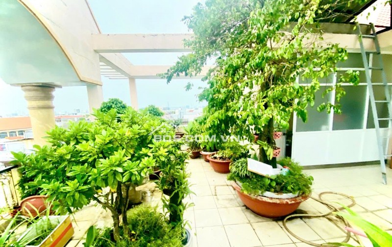 Thu nhập khũng ~150Tr/tháng, Nhà nặt tiền đường Đất Thánh, tiếp giáp quận 10, 270m2, Nhà 6 Tầng.Giá 42 tỷ